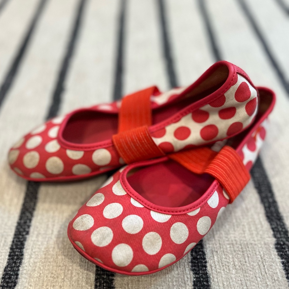 Girls Camper Ballerinas: size 2